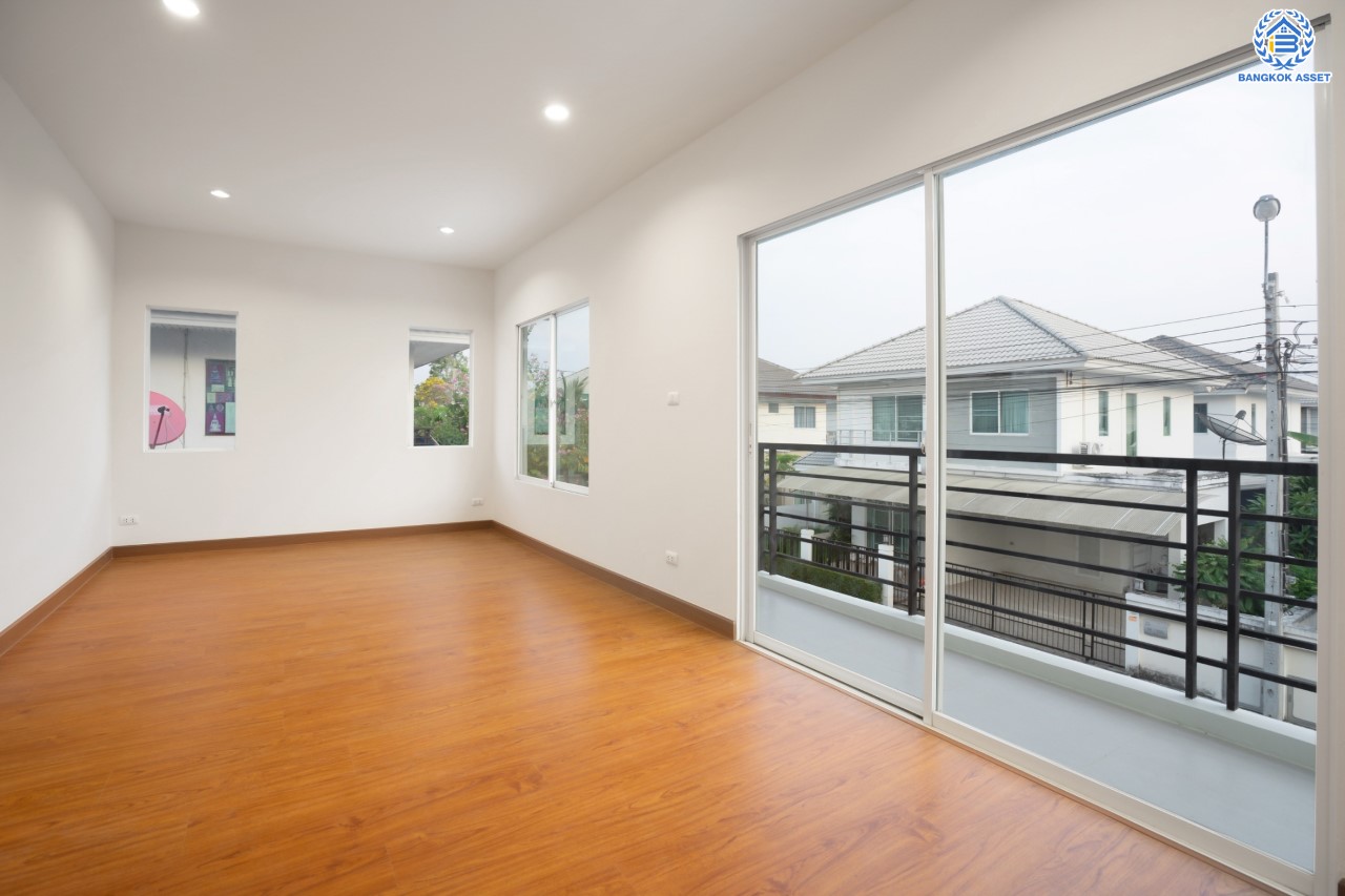 บ้านมือสองตกแต่งใหม่ แบรนด์ Property Perfect ม.เพอร์เฟคพาร์ค พระราม5-บางใหญ่ (ซ.วัดพระนอน) เนื้อที่ 36 ตร.ว. บ้านแฝดฟังก์ชันระดับบ้านเดี่ยว! 3 ห้องนอน 2 ห้องน้ำ 2 ที่จอดรถ Private Zone พร้อม Facilities ครบครัน บนทำเลเชื่อมต่อถนนกาญจนาฯ ใกล้ทางด่วน ศรีรัช-วงแหวนฯ เซ็นทรัลเวสต์เกต และรถไฟฟ้าสายสีม่วง "สถานีตลาดบางใหญ่"